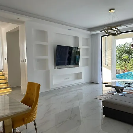 Infinity Pool Villas , Free Private Pool Airport Shuttle Entebbe Exterior photo