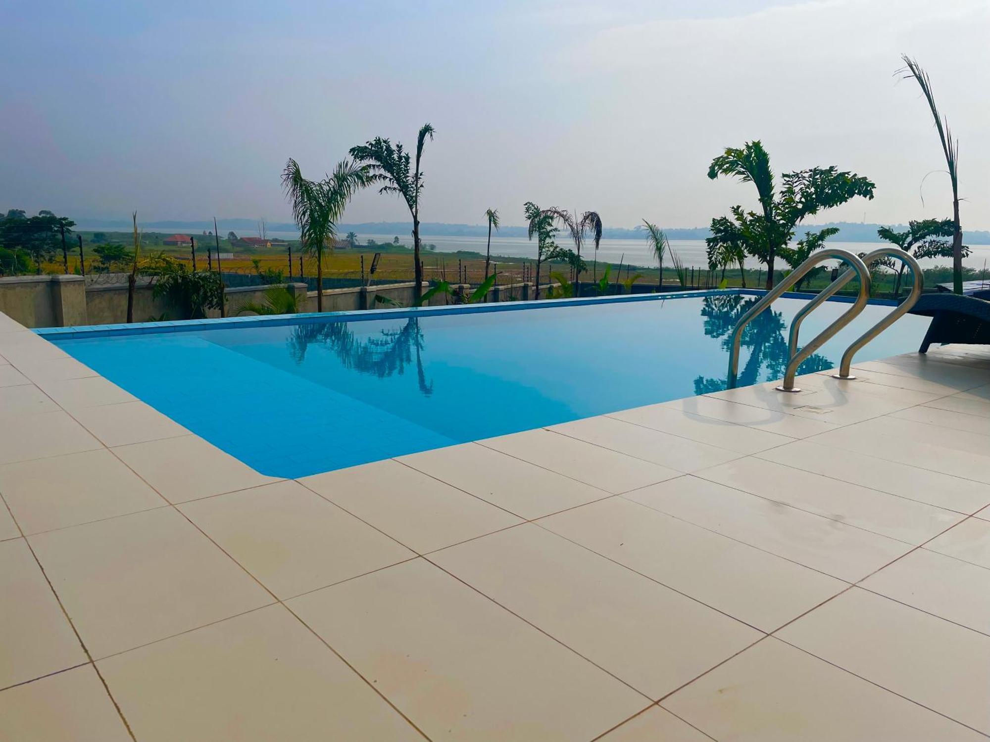 Apartment Infinity Pool , Free Private Pool Airport Shuttle Entebbe