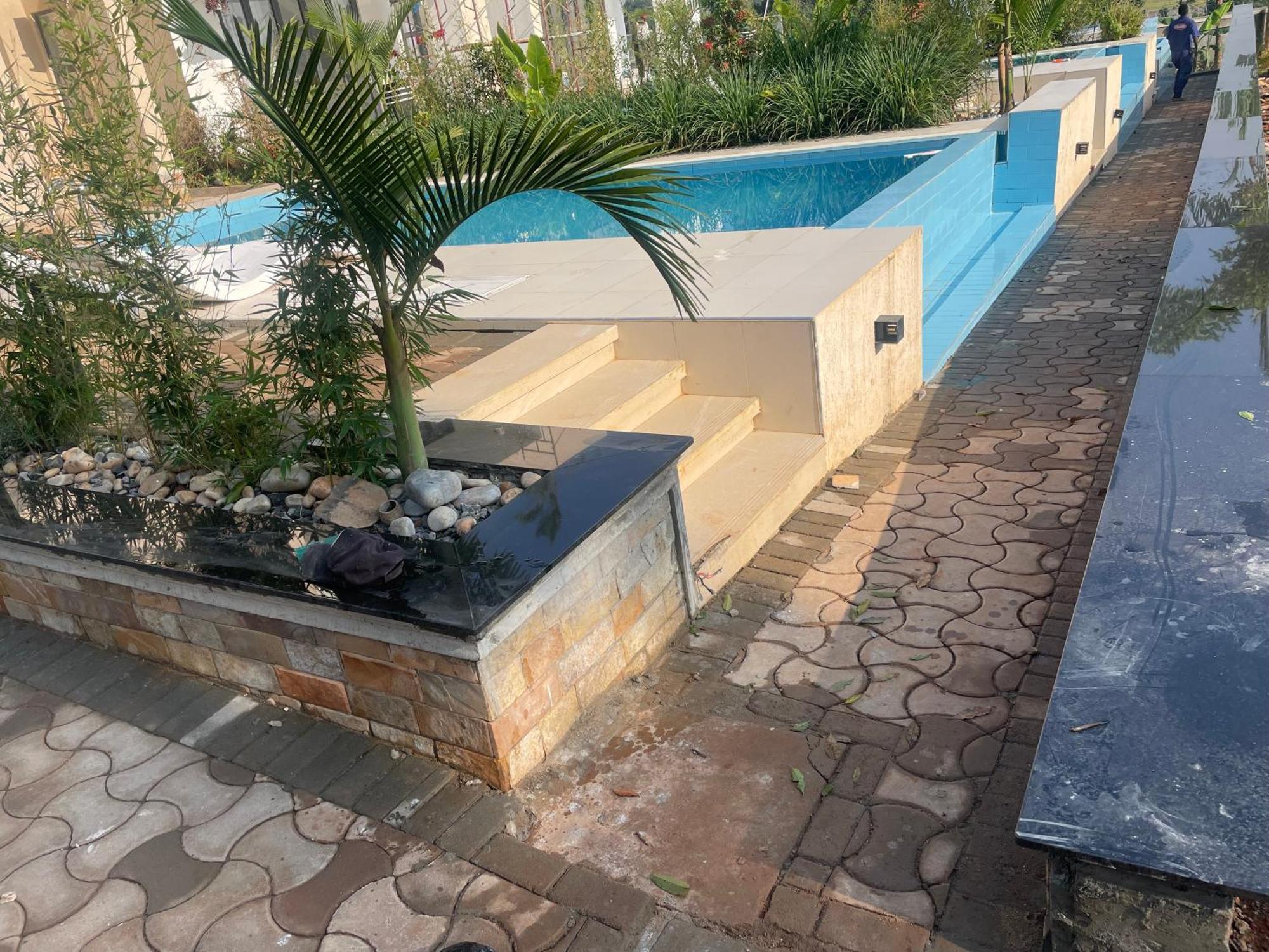 Infinity Pool , Free Private Pool Airport Shuttle * Entebbe