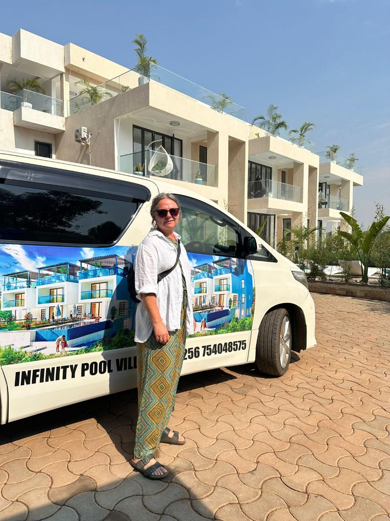 Infinity Pool , Free Private Pool Airport Shuttle *